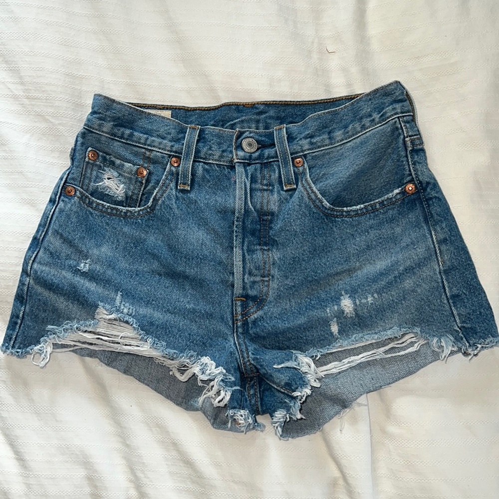 Levi’s shorts